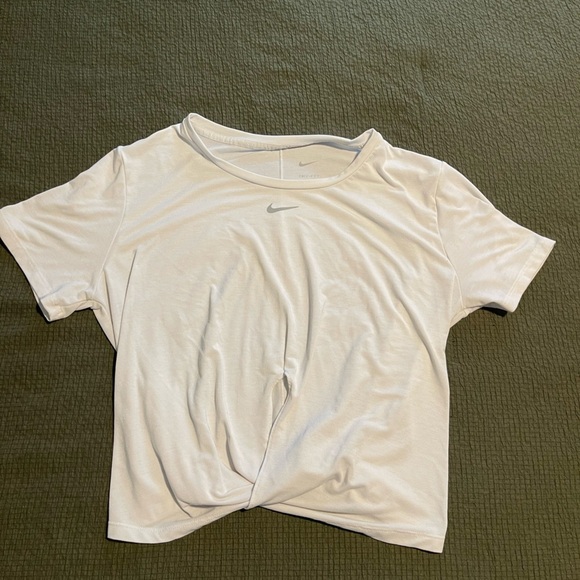 Nike White Short Sleeve T-Shirt - Picture 1 of 6